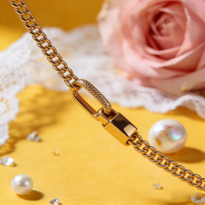 💧 "Solitaire Teardrop Crystal Necklace" – Delicate Chain | Single Clear Teardrop Crystal | Pure Elegance 🕊️